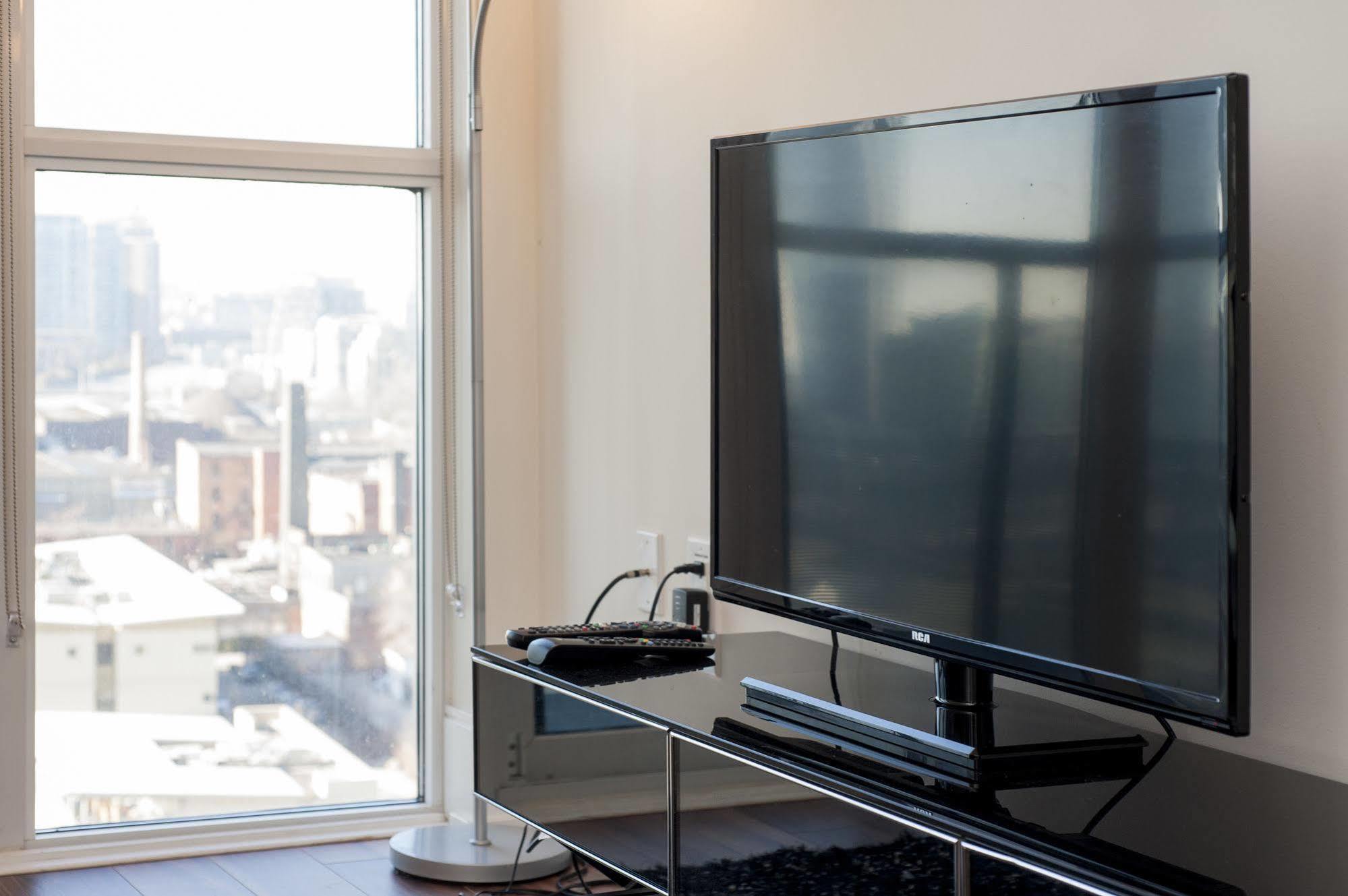 Life Suites Luxury Downtown Condos Toronto Esterno foto