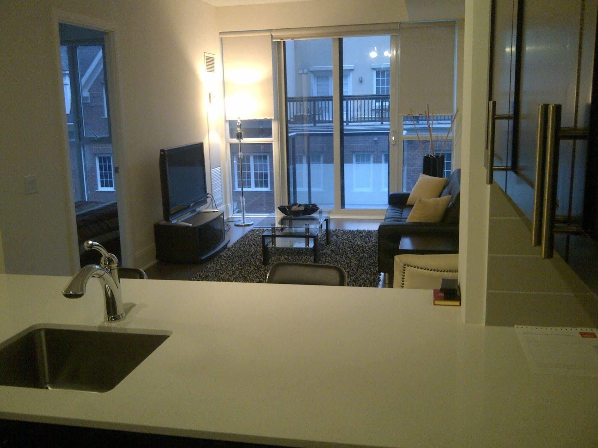 Life Suites Luxury Downtown Condos Toronto Esterno foto