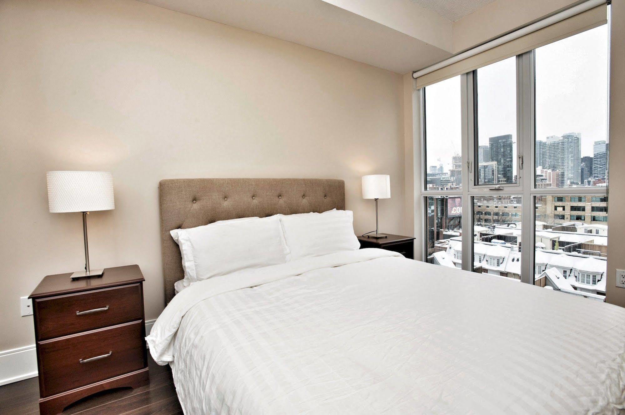 Life Suites Luxury Downtown Condos Toronto Esterno foto